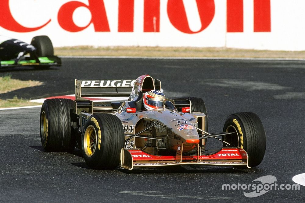 Emiatt nem beszél Ron Dennis Barrichellóval