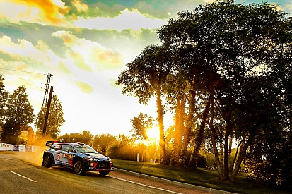 WRC Catalonië: Mikkelsen aan de leiding na eerste dag met Hyundai