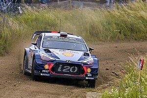Polonia, PS15: Neuville fa un tempone, ma Tanak non molla