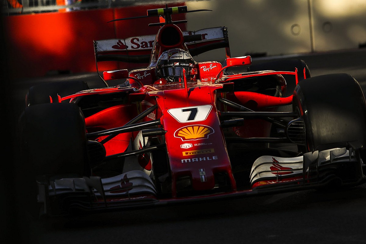 Räikkönen hatalmas jelenete Bakuból: "Adjátok ide a kormányomat és a kesztyűmet!"