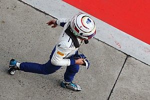 5 helyes rajtbüntetést kapott Giovinazzi Kínában