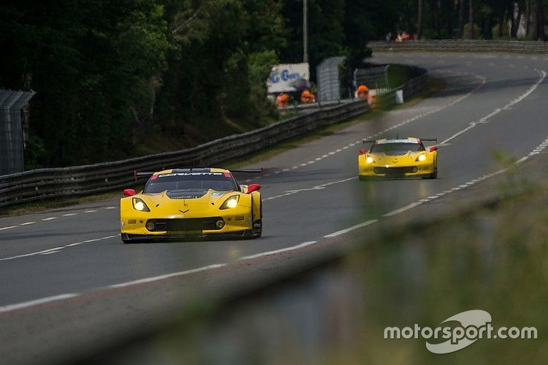 #64 Corvette Racing Corvette C7.R: Oliver Gavin, Tommy Milner, Marcel Fassler