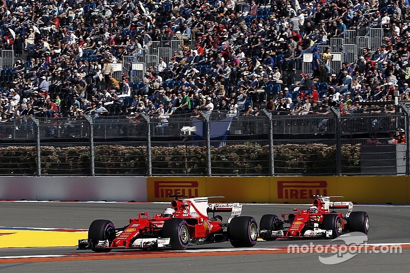 GP Rusia: Vettel rebut pole, Ferrari start 1-2 perdana sejak 2008