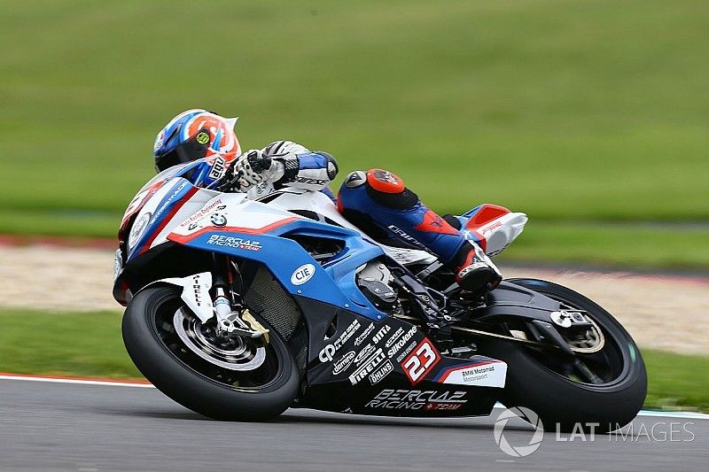 Magny-Cours, Libere 1-2: Sandi dominatore del venerdì, indietro Rinaldi