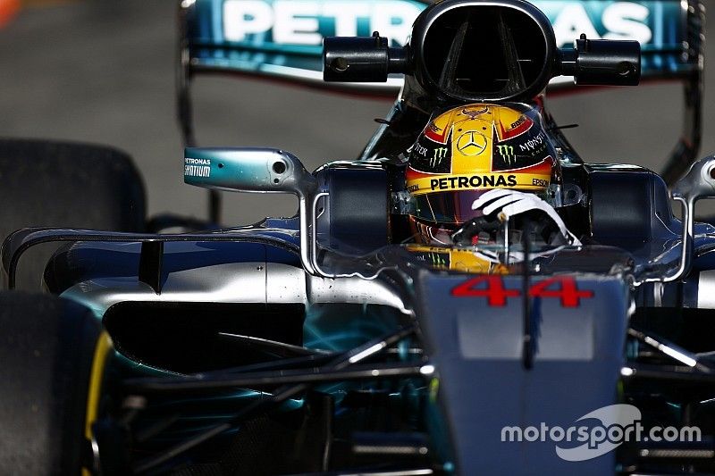 Хилл посоветовал Mercedes быть осторожнее с Хэмилтоном