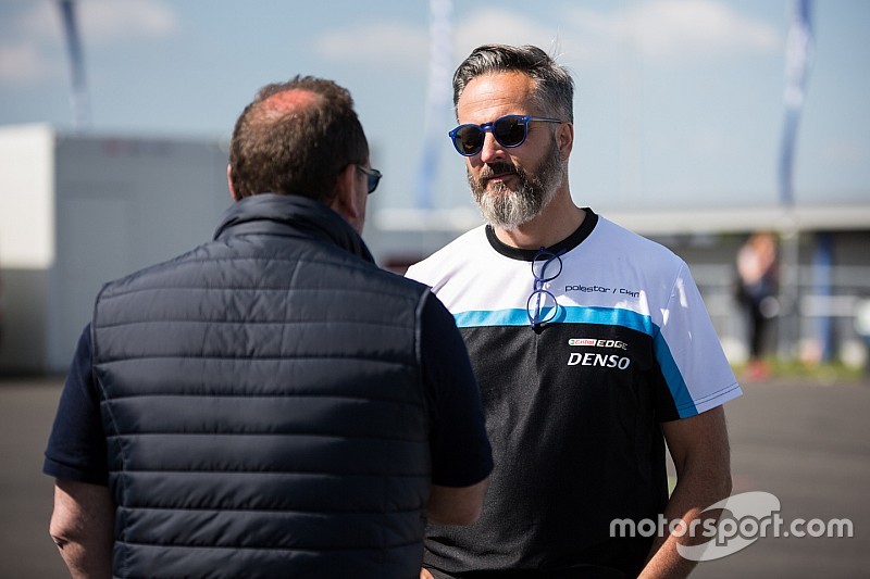 Yvan Muller : "Un peu facile d'accuser les pneus"
