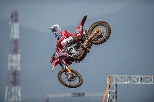 Tim Gajser inarrestabile: settimo successo di fila nel GP d'Asia