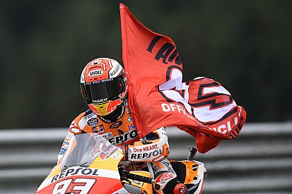 Marquez attól félt, bukhat, miután motorja összeakadt Doviziosóéval