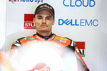 Davies: “Ero solo un passeggero sulla moto”