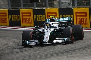 Bottas majdnem eltalált egy madarat Szocsiban: videó