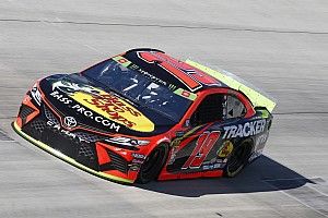 Truex takes advantage of slower traffic, wins Stage 2 at Dover