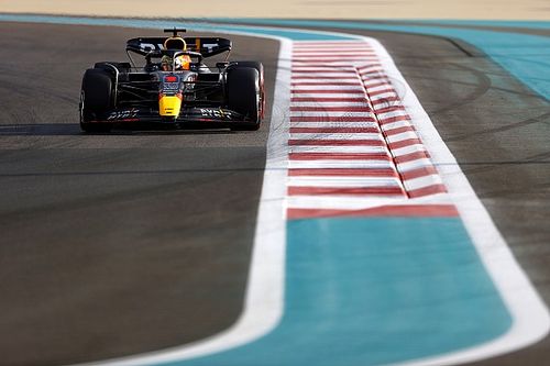 De startopstelling voor de F1 Grand Prix van Abu Dhabi 2022