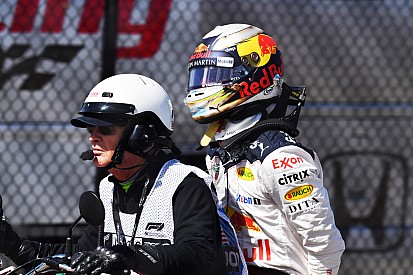 Ricciardo deluso della Red Bull: ha bucato il muro dell'hotel con un cazzotto