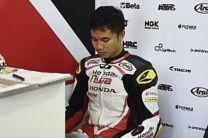 Moto3 Valencia: Atiraphuvapat snelste in drijfnatte eerste training