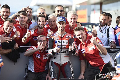 Dovizioso se lleva una disputadísima pole position en Motegi; Márquez, sexto