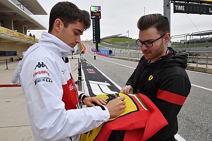 Ocon: "Leclerc con la Ferrari lotterà subito per il titolo mondiale"