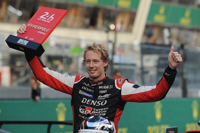 Hyperpole Le Mans: Hartley Kuasai Hyperpole, Frijns Pimpin Kelas LMP2