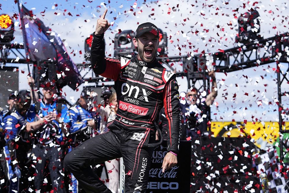 NASCAR: Suarez vence em Sonoma e se torna quinto ‘estrangeiro’ a triunfar na Cup Series