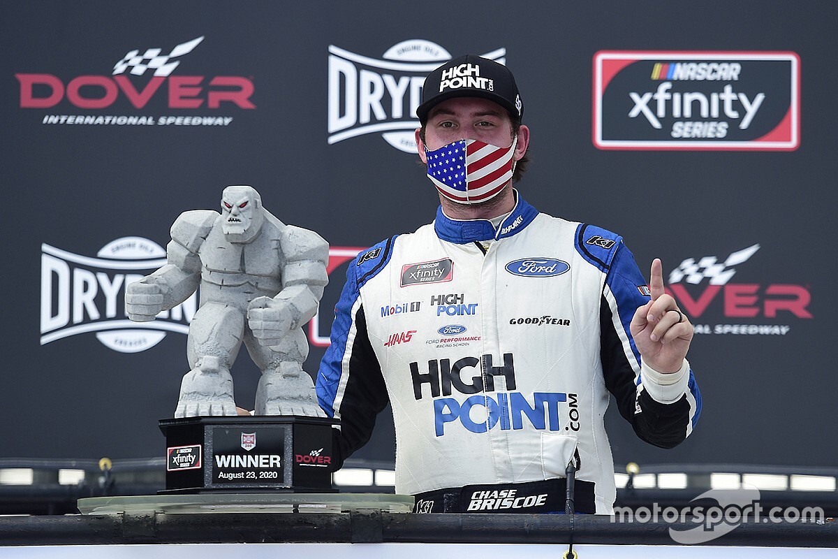 Briscoe goes worst to first to win Sunday's Dover Xfinity race