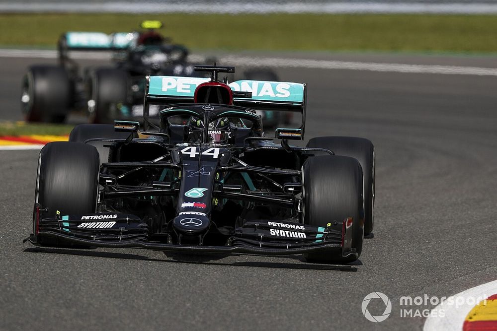 Hamilton was "nervous" about repeat of tyre failure