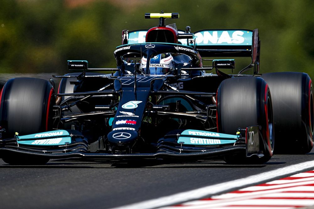Боттас быстрее всех в FP2 в Венгрии, у Red Bull несет морду