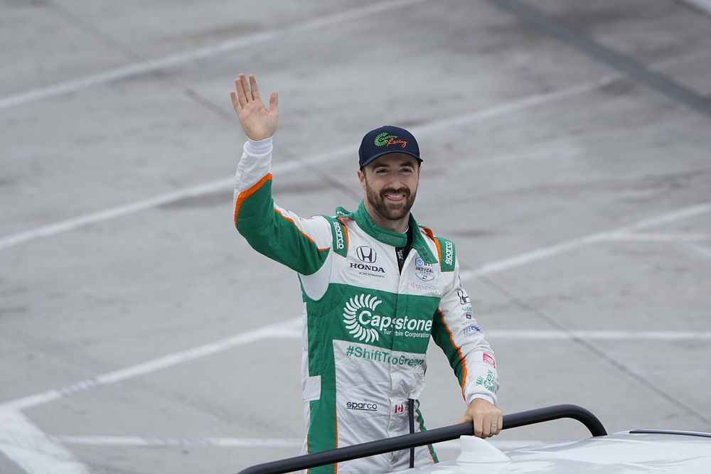 Hinchcliffe “stepping away” from full-time IndyCar racing