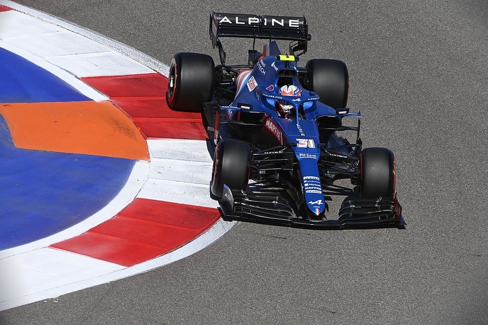 Ocon: Alpine puzzled by car pace differences