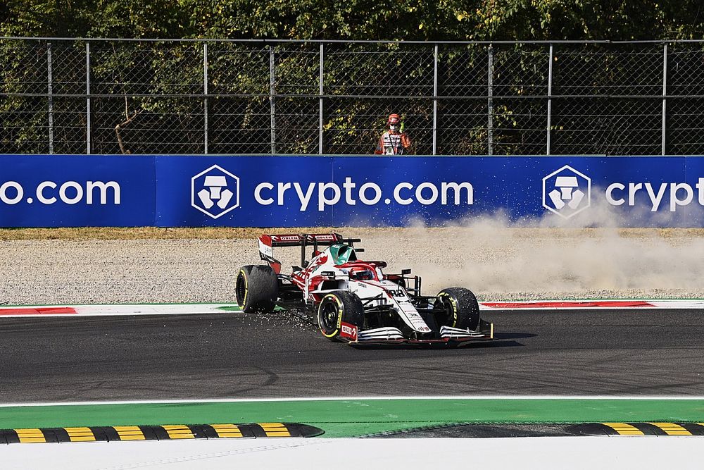Kubica: "Tsunoda bana daha fazla yer bırakabilirdi"