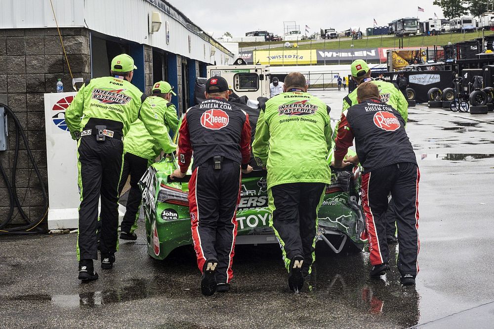 Kyle Busch: Sunday's NASCAR Cup race 'never should've gone green'