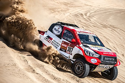 Ten Brinke rijdt vier keer lek in tweede etappe Dakar 2020
