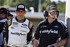 Aric Almirola puts NASCAR retirement on hold, will return for 2023
