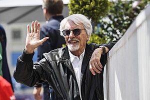 Ecclestone, ¿mediador entre la F1 y Mercedes?