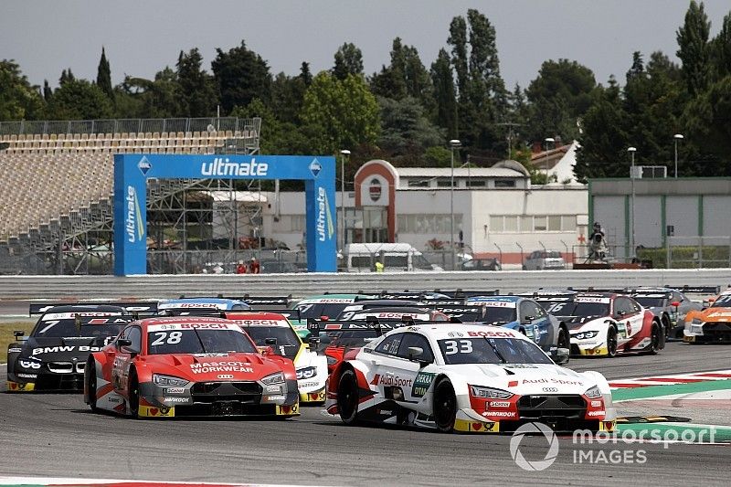 Start action, René Rast, Audi Sport Team Rosberg, Audi RS 5 DTM leads