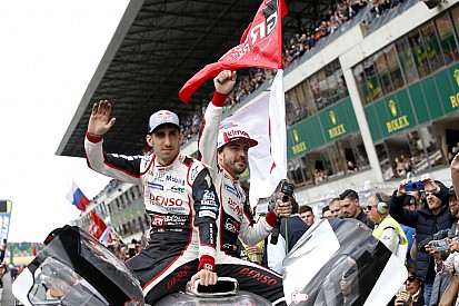 Alonso: "Logramos una victoria que quizás no merecimos en la pista"