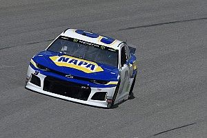 Chase Elliott runs down Harvick for Stage 2 win at Kansas