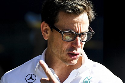 Toto Wolff assure ne pas briguer la tête de la F1
