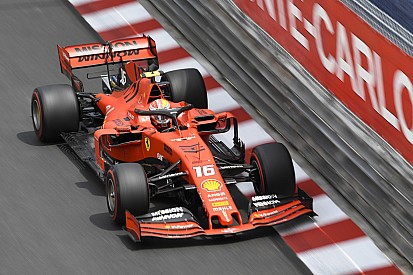 "Ferrari, kötü performans sonrası iki kişiyi görevden aldı"