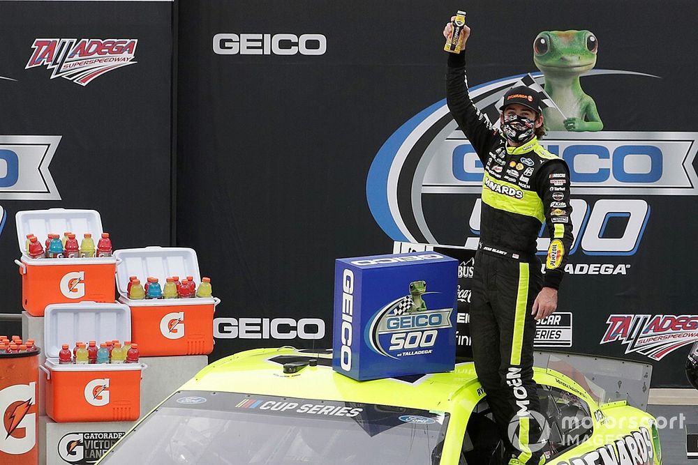 Race Winner Ryan Blaney, Team Penske, Ford Mustang