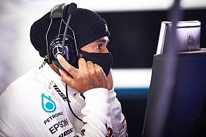 Hamilton pasó a la acción y asistió a marcha por la igualdad racial