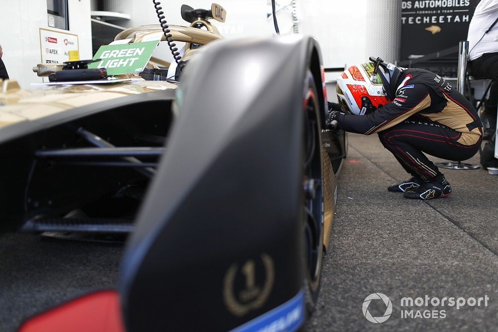 Da Costa reveals ‘black-out’ reason for late-race Berlin exit
