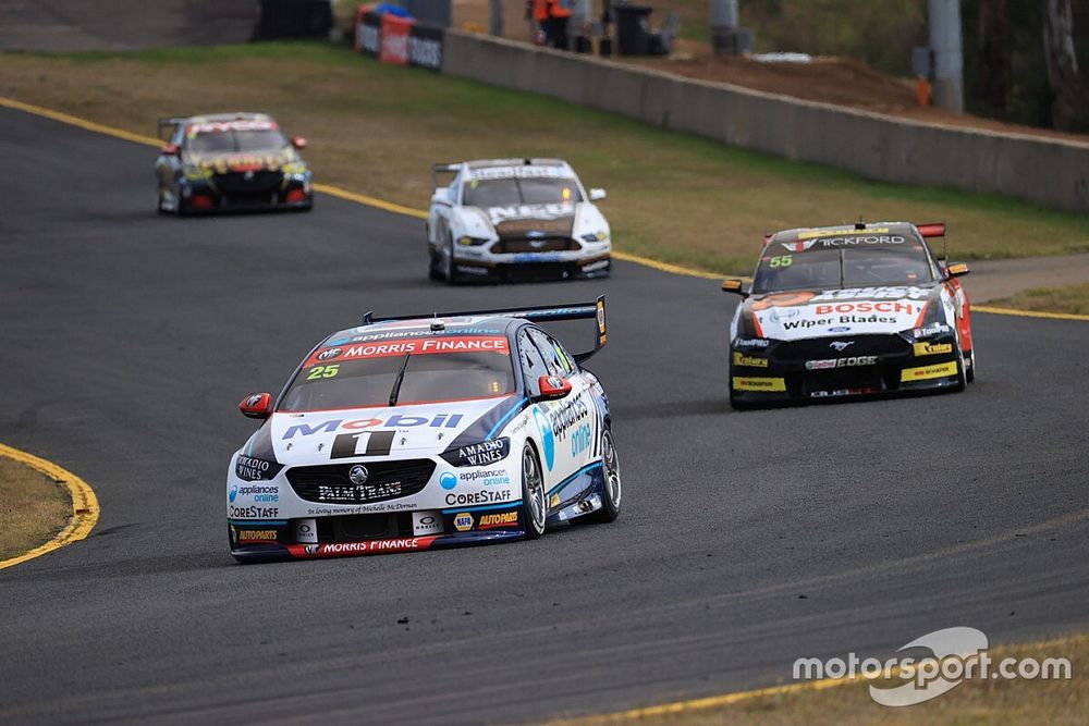 Supercars discussing border closure with authorities