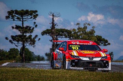 GALERIA: Novo carro da Shell para Stock Car 2020 acelera em Curitiba