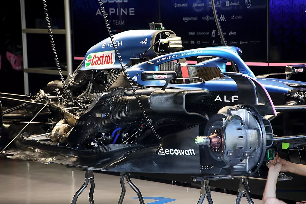 Alpine A523 technical details