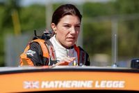 Katherine Legge debutar&aacute; en NASCAR Cup en Phoenix este fin de semana