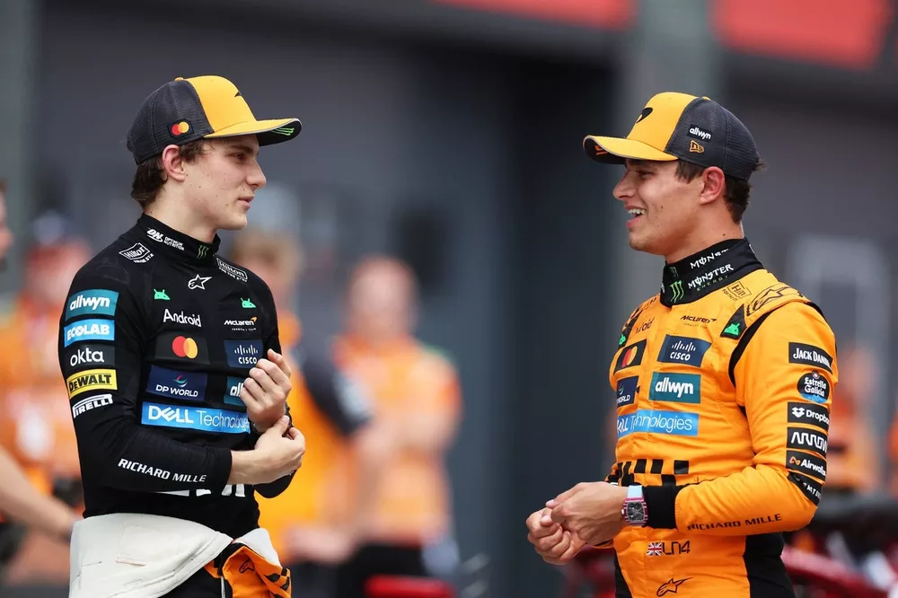 Lando Norris, McLaren, Oscar Piastri, McLaren