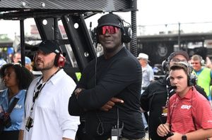 NASCAR: Front Row e 23XI de Michael Jordan sofrem derrota na justiça e correm sem charters em Dover