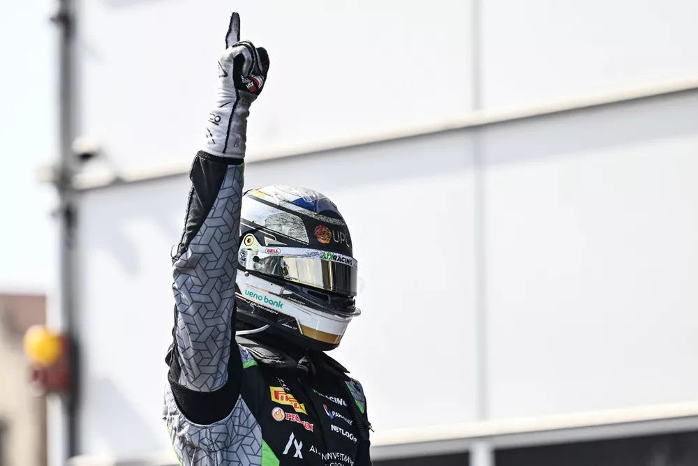 Joshua Durksen, AIX Racing, celebra su victoria