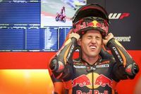 Pol Espargar&oacute;, al volver a MotoGP: "Esto no es sano"