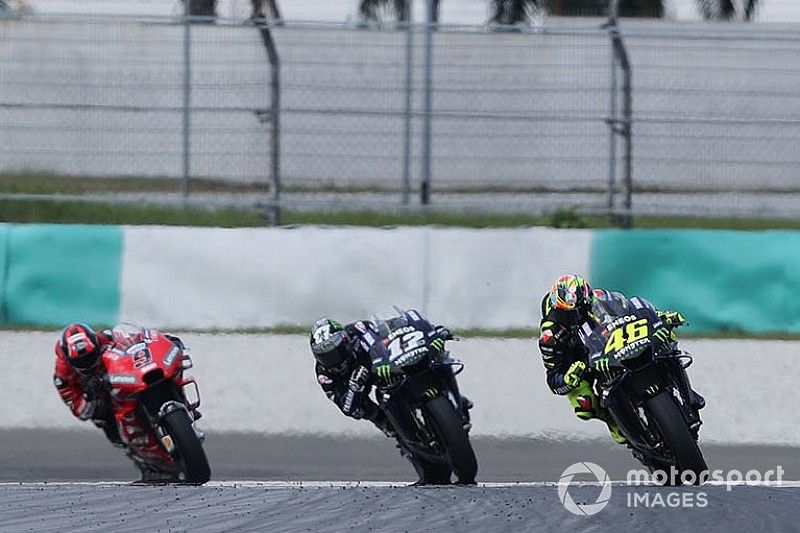 La Ducati es un avión; Rins, un martillo
