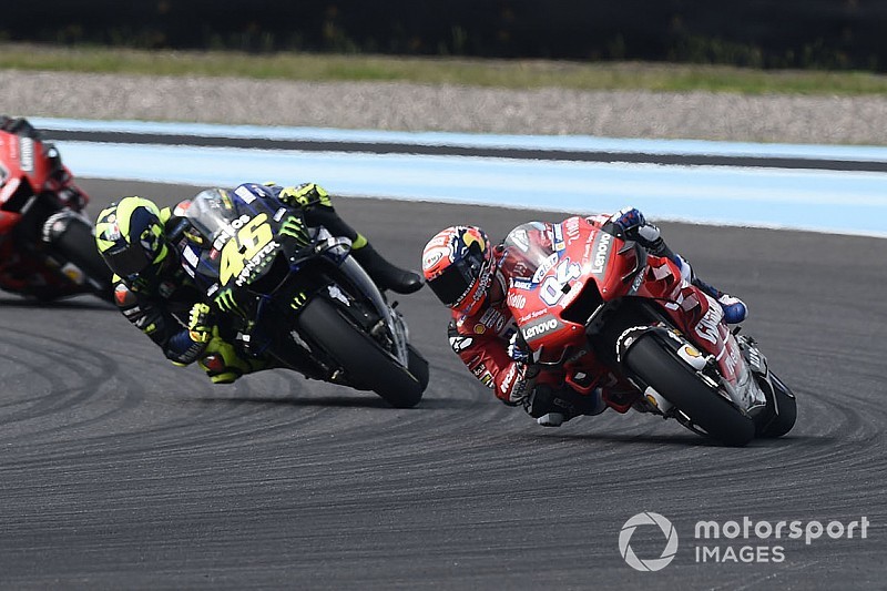 Dovizioso: Rossi se habría "autodestruido" si no cambiaba de mentalidad